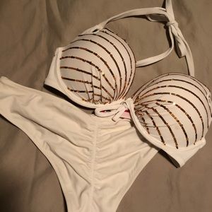 Victoria’s Secret Bombshell Bikini